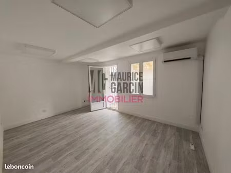 bureaux 50 m² althen-des-paluds