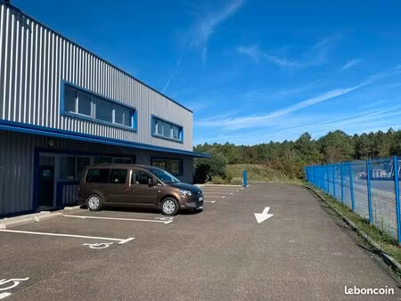 local d'activité 252 m²