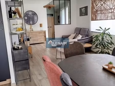 maison 8 pièces 94 m²