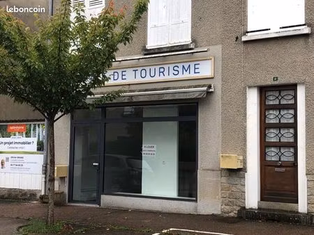 local commercial à louer à oradour sur glane
