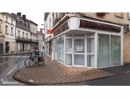 local commercial ou professionnel à louer