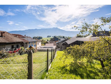 montailleur : maison de 94 m2 à rénover + dépendances sur terrain constructible