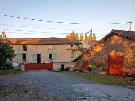 superbe longère de caractère avec gîte et chambres d 'hôtes