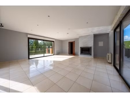 saint-leon (31560) - maison individuelle - terrasse - piscine - double garage