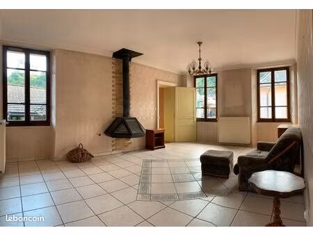 grand appartement t4 lumineux de 118 m²