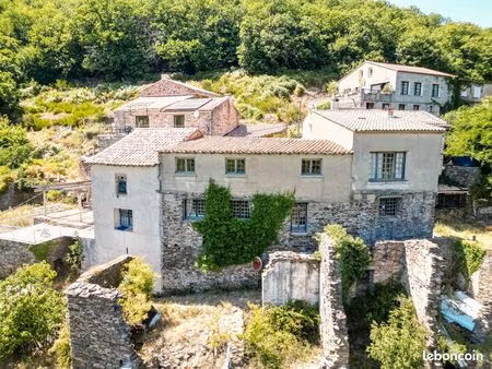 propriété 4 pièces 234 m²