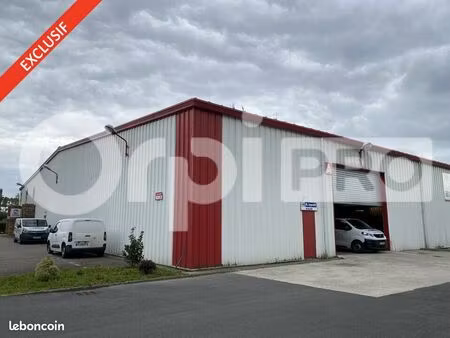 local d'activité 947 m²