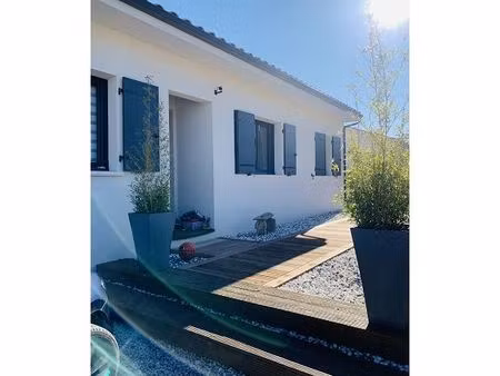 villa 4 pièces 102 m²