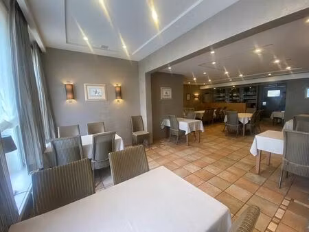 bien professionnel à louer à kemzeke € 975 (lfrdf) - van hoye vastgoed | zimmo