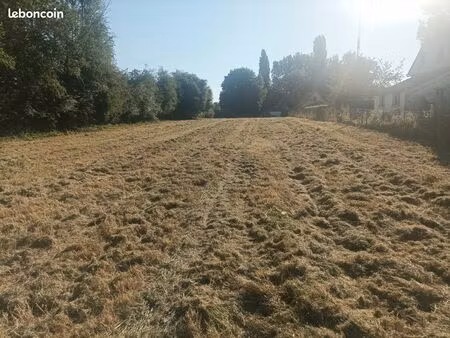 terrain constructible 3000m2