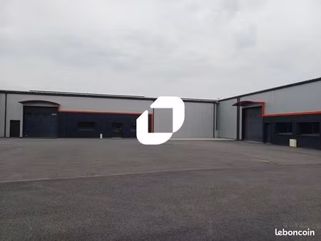 local industriel 544 m²