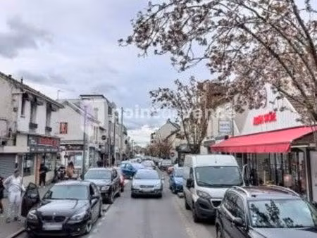 commerce santé 50 m²