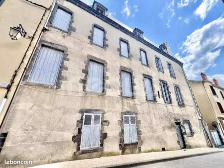 immeuble 18 pièces 408 m²