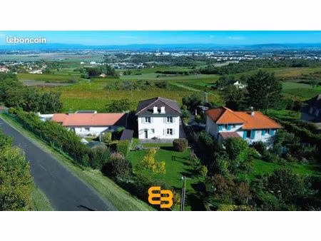 maison 6 pièces 140 m²