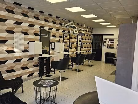 immeuble 4 pièces 63 m²