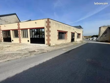 local d'activité 135 m²