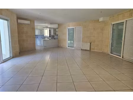 location maison  m² t-6 à léognan  1 750 €