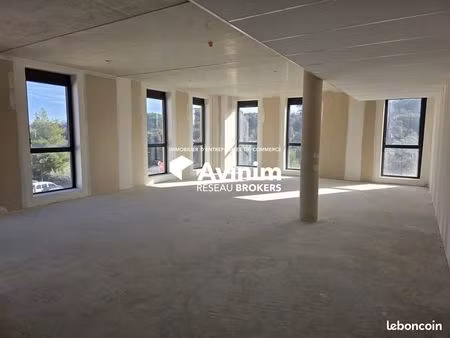 bureaux 106 m² vendargues