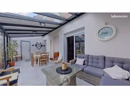 maison 9 pièces 189 m²