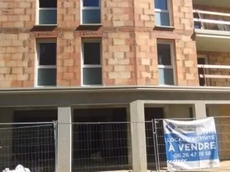 local d'activité 90 m²