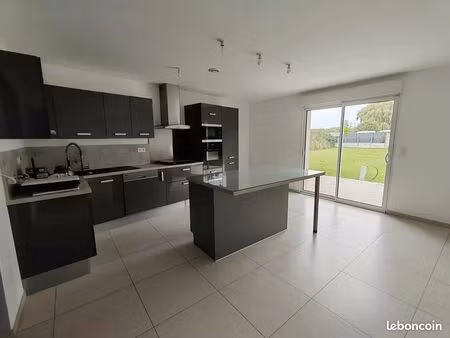 maison 6 pièces 140 m²