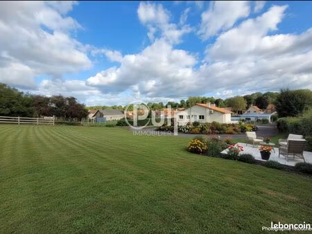 maison 7 pièces 104 m²