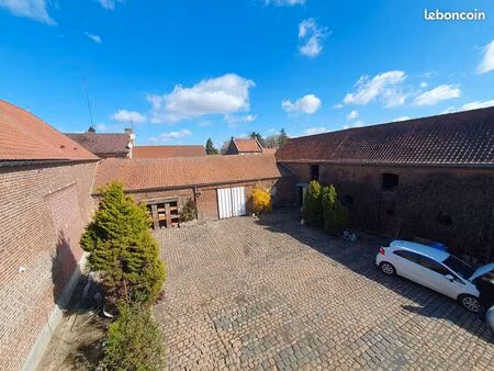 maison 7 pièces 234 m²