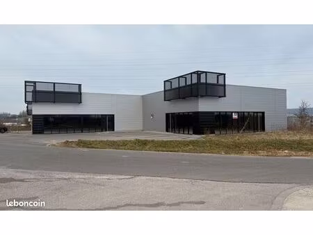 ensemble immobilier à usage commercial ou activité ou bureau hesdin la forêt