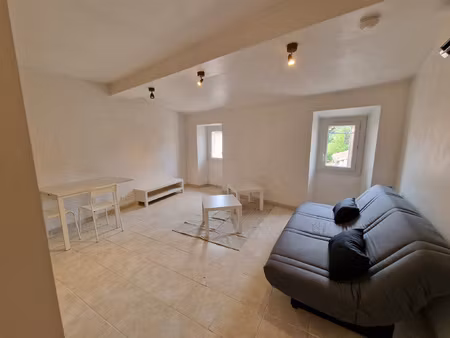 immeuble de rapport 5 appts + commerce - gonfaron