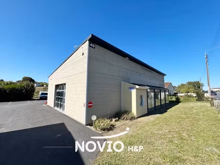 location locaux professionnels 247 m² à chasseneuil-du-poitou (86360)  2 800 €