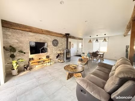 maison 6 pièces 138 m²