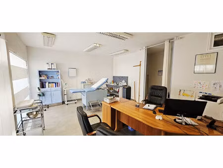 local professionnel narbonne 62 m2
