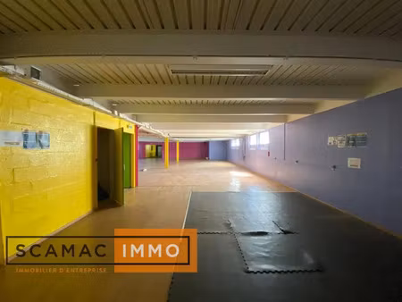 local commercial de 620m²