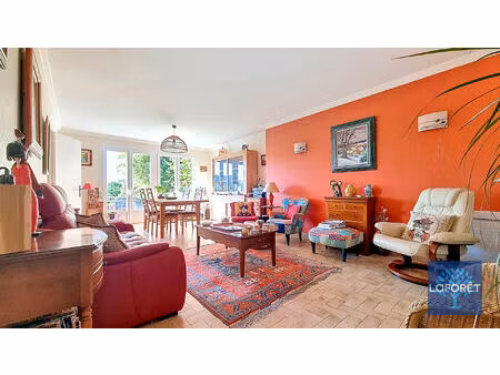 maison la roche sur yon 6 pièce(s) 145 m2