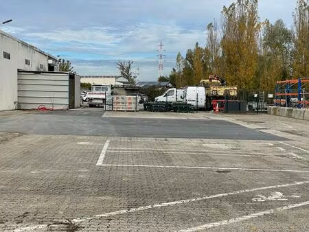 locaux d'activités 380m2 / 190m2 / 50m2