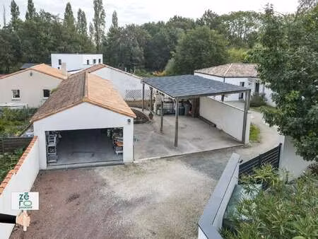 vente terrain à montaigu (85600) : à vendre / montaigu