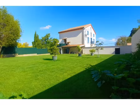 à acheter à ventenac-en-minervois : immense maison avec 4 ch