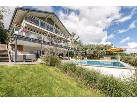 exclusivite : superbe villa moderne 270 m2 saint jorioz avec vue sur lac d annecy
