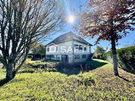 à vendre à villosanges – maison familiale au charme des années 80 !