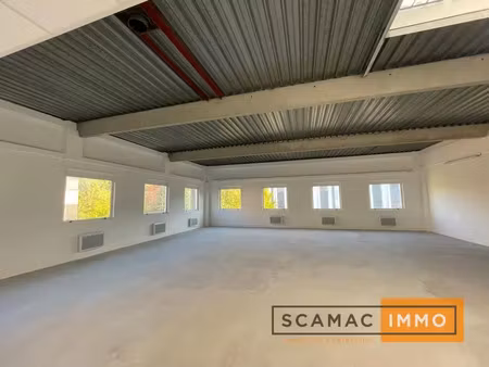 entrepôt de 262m²