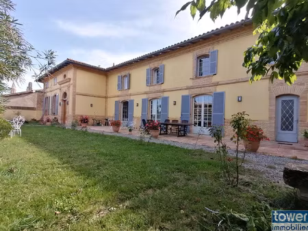 maison classée au patrimoine d'une superficie de 378 m² habitables sur une parcelle de 546