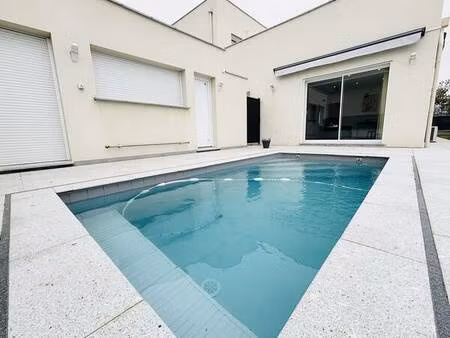 maison 5p 155m2 terrain 811m2