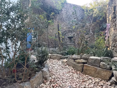 maison de village t4 avec terrasse et jardin