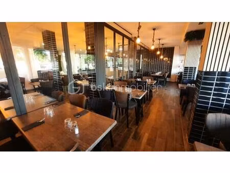 fond de commerce restaurant bar brasserie 95 m² de 50 à 60 couverts
