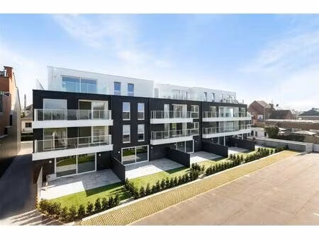 3 slp app met zw gericht terras.