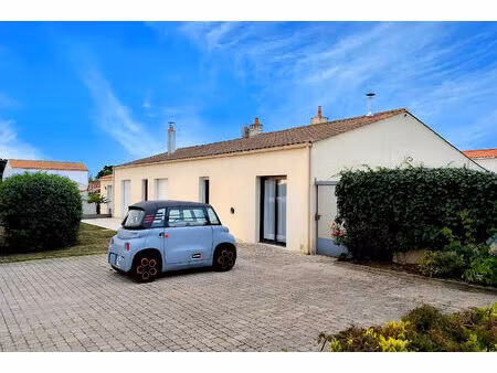 vente maison 6 pièces  150.00m²  les sables