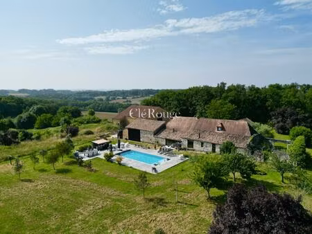 proche d’issigeac - superbe périgourdine de 4 chambres avec 4 studios et piscine