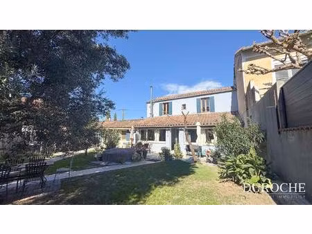 maison familiale avec jardin arboré et dépendance 4 chambres - 179m2