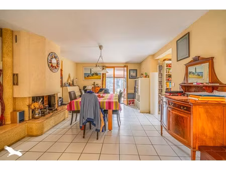 vente maison 5 pièces 128 m² à cadaujac (33140)  359 933 €