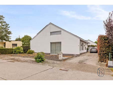 huis te koop in deinze met 4 slaapkamers